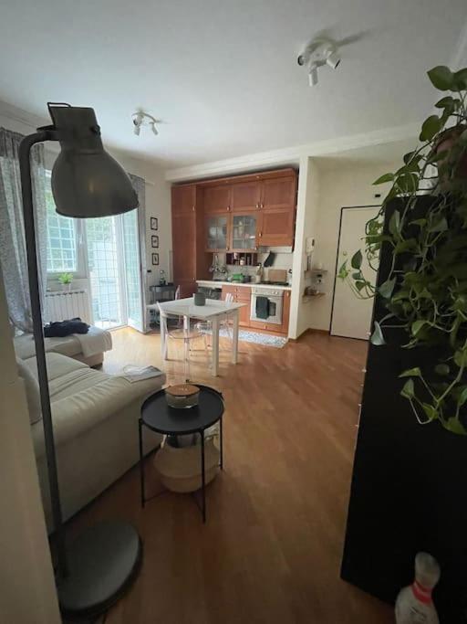 Apartment Cozy Flat Piazza Vescovio Rom